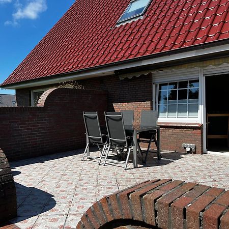 Grosse Ferienwohnung In Berumbur Mit Grill, Terrasse Und Garten, In Der Naehe Eines Kiessees Exterior photo