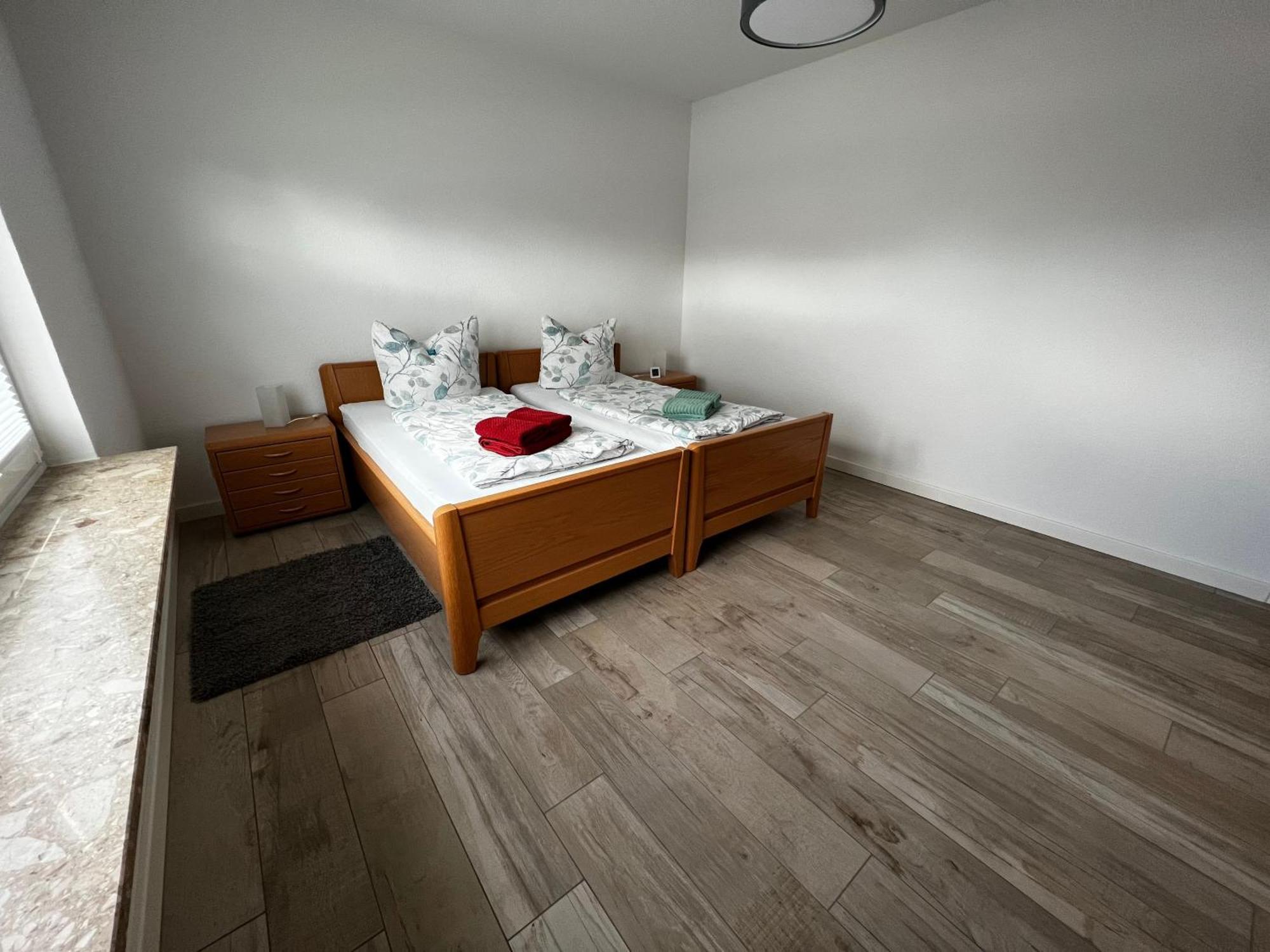 Grosse Ferienwohnung In Berumbur Mit Grill, Terrasse Und Garten, In Der Naehe Eines Kiessees Exterior photo